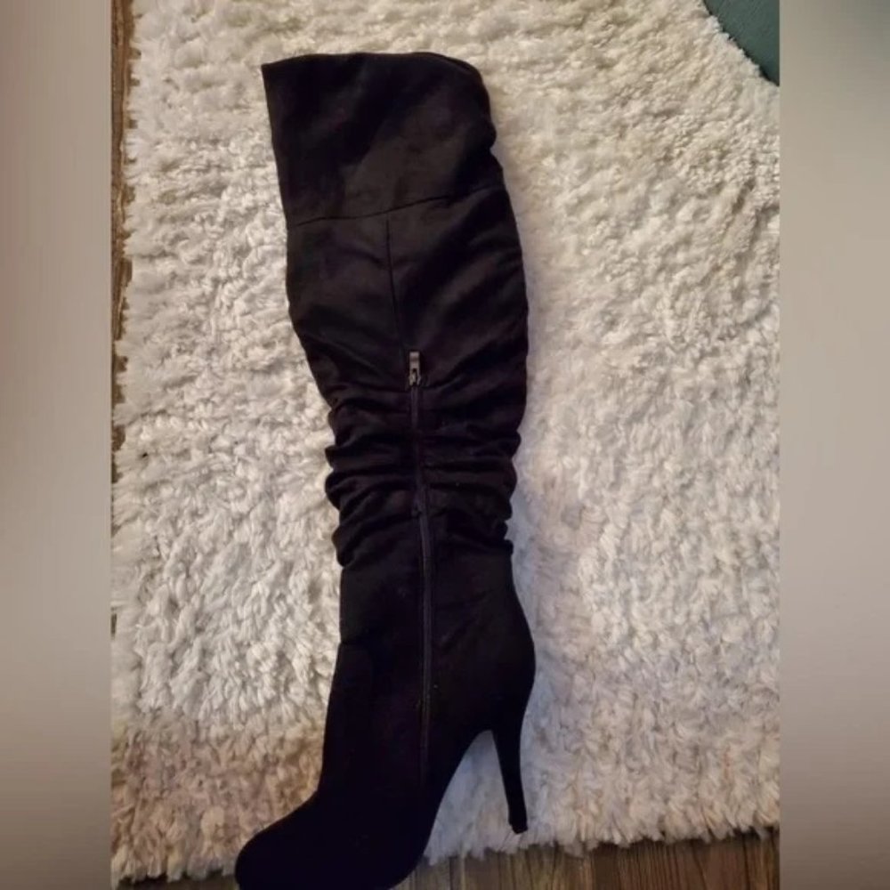 New in box/NWT. Ami Taylor Black high heel boots. Women’s size 10